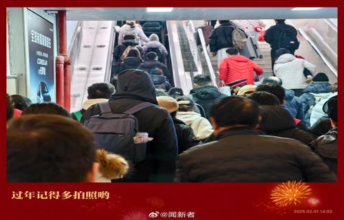 通过数字化技术的应用我们可以解开长衫的枷锁让它焕发出新的生命力让我们拥抱数字化时代的到来共同推动长衫